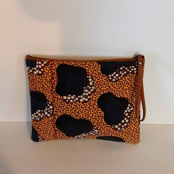 Afriek x Omy Bag. Smoke free home - Picture 2 of 5